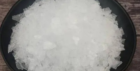 被稱為&ldquo;植物黃金&rdquo;的龍腦樟樹(shù),一斤樹(shù)葉價(jià)值2萬(wàn),真這么值錢嗎